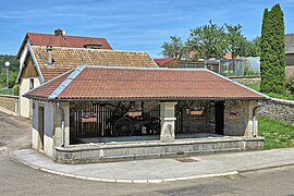 La fontaine-lavoir-abreuvoir 2.