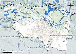 Carte en couleur présentant le réseau hydrographique de la commune