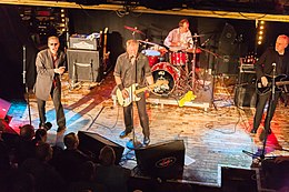 Dr. Feelgood in 2009. Left to right: Robert Kane, Steve Walwyn, Kevin Morris, Phil H. Mitchell