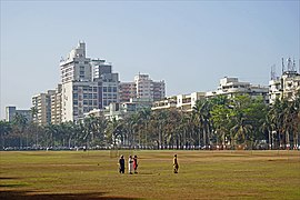 Vue vers les gratte-ciels de Nariman Point et le secteur Art Déco, depuis l'Oval Maidan