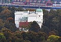 Le bâtiment, vu depuis la tour Kaknästornet.