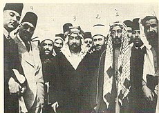الملك عبد الله مع شيوخ في الشام.