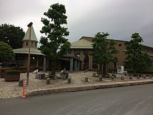 鶴ヶ島市立中央図書館全景