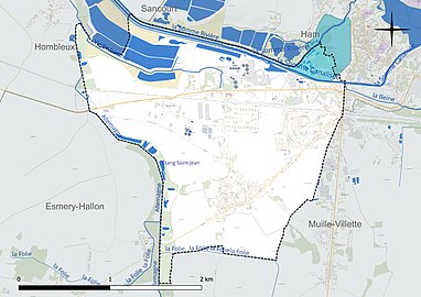 Carte en couleur présentant le réseau hydrographique de la commune