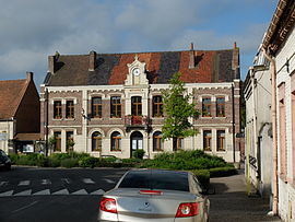 The town hall in Férin