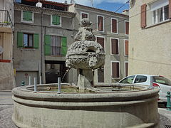 Fontaine Ronde, la plus ancienne.