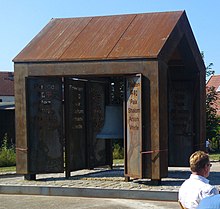 Friedensglocke Crivitz mit Pavillon