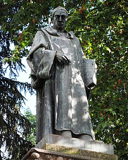 Estatua en Ourense.