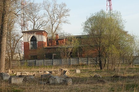 Главное здание усадьбы (вид с юга)