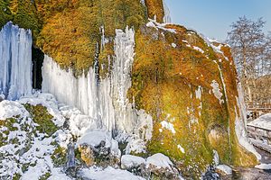 31. Platz: Michael Schroeren mit Wasserfall Dreimühlen im Winter in der Verbandsgemeinde Hillesheim-Üxheim