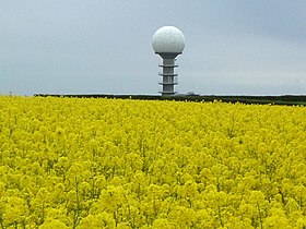 Station radar près du sommet.