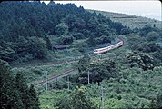 右下線路大畑駅　左下線路人吉駅方面　左上線路スイッチバック引き上げ線　右上線路（ループ線）矢岳駅方面