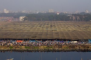 ঢাকা বিশ্ব ইজতেমার ময়দানে সমবেত মুসুল্লীগণ।