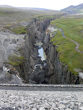 La partie non ennoyée de la Hafrahvammagljúfur en 2010 vue depuis le barrage de Kárahnjúka.