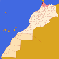 タンジェ＝テトゥアン＝アル・ホセイマ地方(薄い赤) とタンジェ＝アシラー県(赤)の位置の位置図