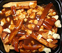 Poutine québécoise.