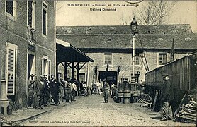 Bureaux et halle de montage de l'usine Durenne.