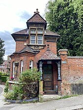 The Lodge to Gainsborough Gardens