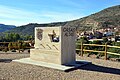 Vista parcial de Casas Altas (Valencia) desde el mirador con detalle de la fuente