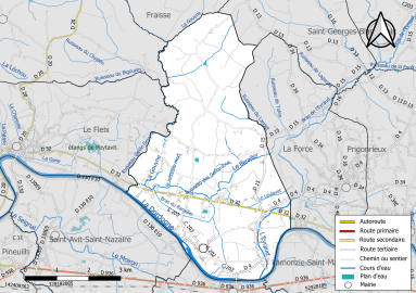 Carte en couleur présentant le réseau hydrographique de la commune