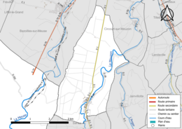 Carte en couleur présentant le réseau hydrographique de la commune