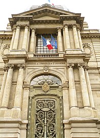 パリ・イル＝ド＝フランス地域圏商工会議所、ポトッキ館 (Siège de la Chambre de commerce et d'industrie de Paris, avenue de Frieldland.)