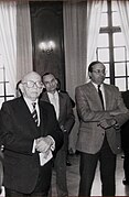 Lauréat du Prix Comtois du Livre 1986, remis par Edgar Faure