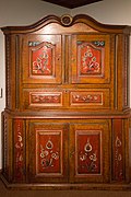 Armoire polychrome