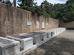 חלקת הרבנים בבית הקברות היהודי ברודוס בו קבור הרב ראובן אליהו ישראל