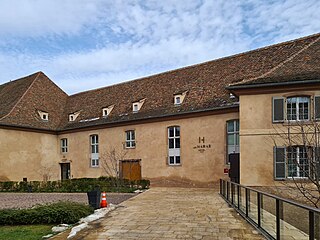 Entrée arrière de la brasserie (2021).