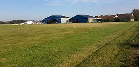 Hangars de l'aérodrome de Chelles - Le Pin.