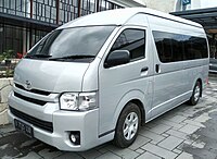 Toyota HiAce Commuter