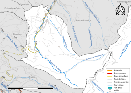 Carte en couleur présentant le réseau hydrographique de la commune