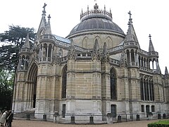 Chapelle royale, nécropole depuis 1816 des Orléans dans l'enceinte du château.