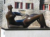 Reclining Figure (1982), Henry Moore – Kunst in Schwäbisch Hall
