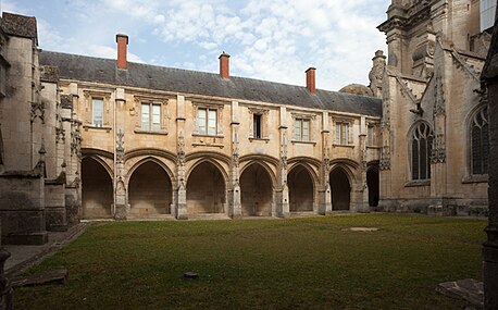 Le cloître.