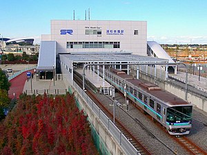 浦和美園駅を発車する2000系電車 （2006年11月15日）