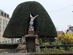 La statue de saint Michel en 2011.