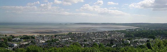 Vue de la Baie de Swansea. On aperçoit Uplands et, au lointain, Mumbles.