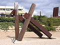 הברות עץ וברזל, 1997 עץ וברזל, גובה 4 מ' המוזיאון הפתוח, תפן