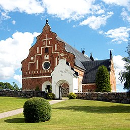 Österlövsta kyrka i augusti 2011