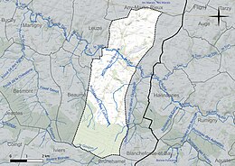 Carte en couleur présentant le réseau hydrographique de la commune