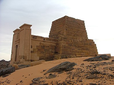 La pyramide d'Amanitore à Méroé, où elle a été ensevelie.