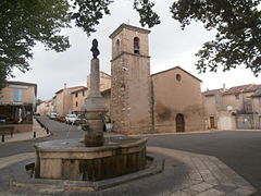 Fontaine église.