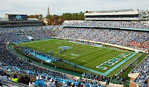 Spiel im Kenan Memorial Stadium (2013)