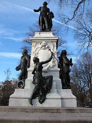 Statue of the Marquis de Lafayette in 2011