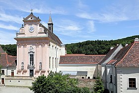 La façade de l'église