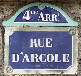 Voir la plaque.