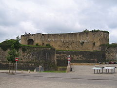 Vista del castillo de Sedán