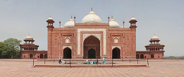 Taj Mahal Mosque, by Muhammad Mahdi Karim